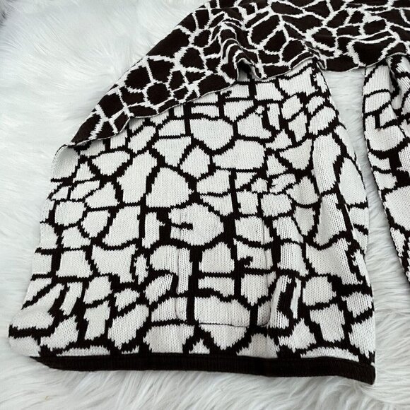 Emma G Sweater Shawl Wrap Women's 17" Width 63" Length (Tip to Tip) Animal Print - Picture 8 of 8
